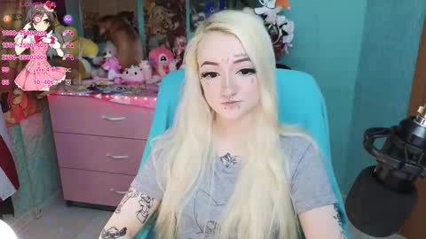 Manuela online show from 9, 3, 2025