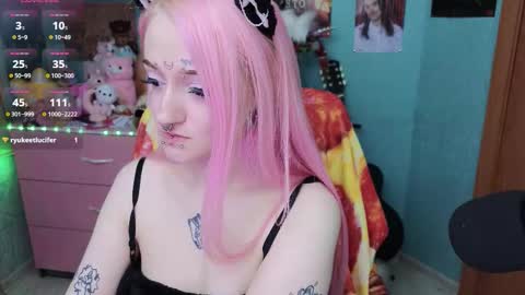 Manuela online show from 15, 12, 2025