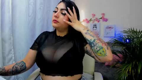 manuella_collins online show from 1, 2, 2025