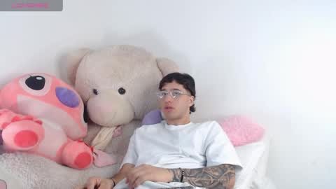Manuel online show from 15, 5, 2026