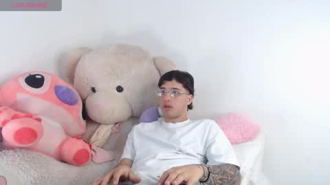 Manuel online show from 15, 5, 2026