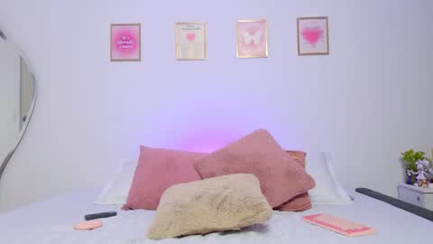     online show from 14, 2, 2025