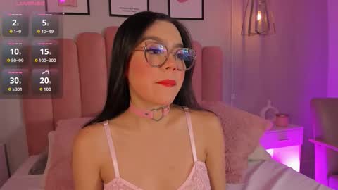 Snapshot of mara_swan_ chatting on 20, 11, 2025 MARA online show from 20, 11, 2025