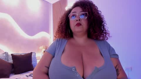 Snapshot of maraasweet chatting on 5, 5, 2026 Mrs. Sweet online show from 5, 5, 2026