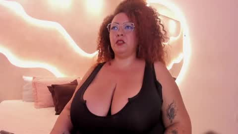 Snapshot of maraasweet chatting on 23, 5, 2026 Mrs. Sweet online show from 23, 5, 2026