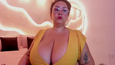 Snapshot of maraasweet chatting on 2, 6, 2026 Mrs. Sweet online show from 2, 6, 2026