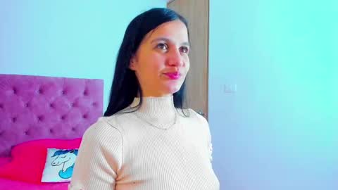 Mara hanson  online show from 5, 10, 2025