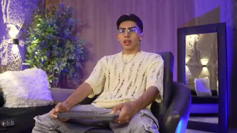 Marco and Ethan online show from 8, 11, 2025