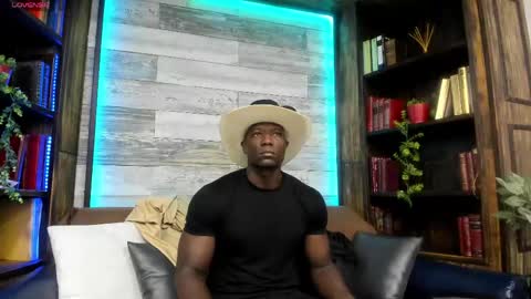 Snapshot of marcusblack_ chatting on 16, 5, 2026 Marcusssss online show from 16, 5, 2026