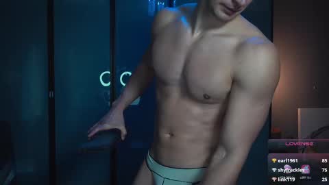 Snapshot of marcusdiamond chatting on 25, 2, 2025 Marcus Diamond online show from 25, 2, 2025