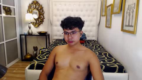 Snapshot of marcusmason1 chatting on 15, 12, 2025 marcusmason1 online show from 15, 12, 2025