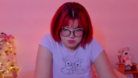 Snapshot of marcy_grey chatting on 19, 12, 2024 danna online show from 19, 12, 2024