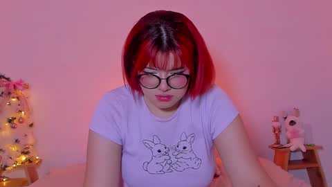 Snapshot of marcy_grey chatting on 19, 12, 2024 danna online show from 19, 12, 2024