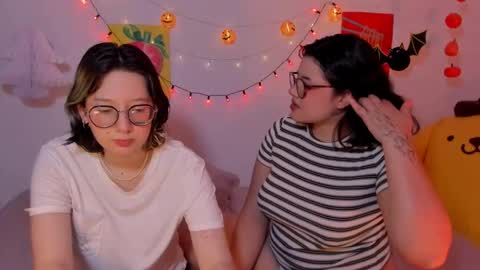 Snapshot of marcy_grey chatting on 22, 10, 2025 danna online show from 22, 10, 2025