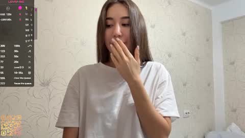 Snapshot of margaretawieczorek chatting on 20, 6, 2026 Emily online show from 20, 6, 2026