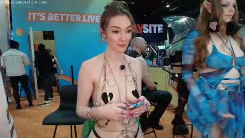   online show from 11, 4, 2026