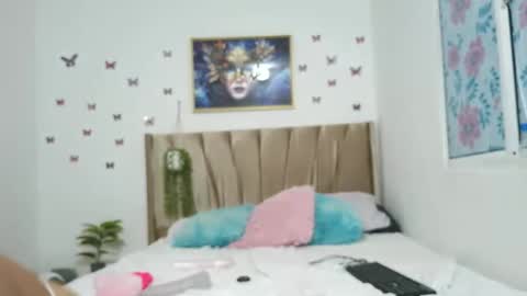 Snapshot of mari_curls chatting on 22, 9, 2025 mari_curls online show from 22, 9, 2025