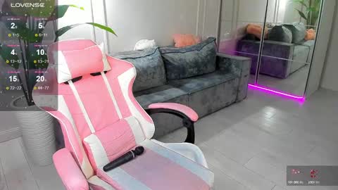 Snapshot of mari_nett chatting on 5, 2, 2025 mari_nett online show from 5, 2, 2025