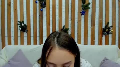 Snapshot of maria_hines chatting on 5, 1, 2025 Maria online show from 5, 1, 2025