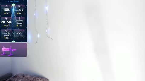 V A N E S S A  online show from 22, 12, 2024