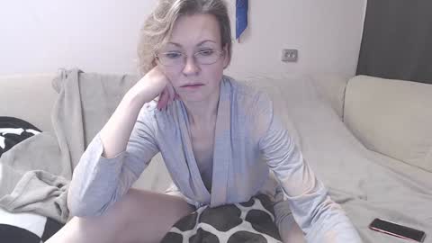 Snapshot of maria_lisica chatting on 3, 1, 2025 Mari online show from 3, 1, 2025