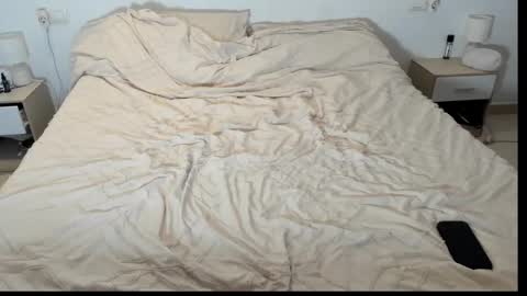 Itslablonde online show from 9, 2, 2026