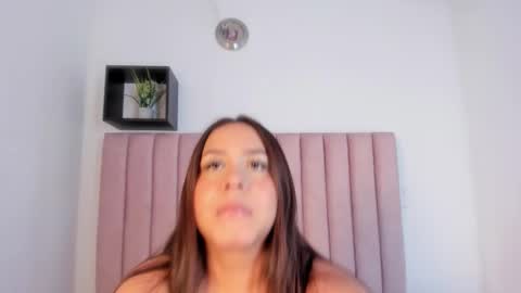 mariaa__fernanda online show from 5, 2, 2026