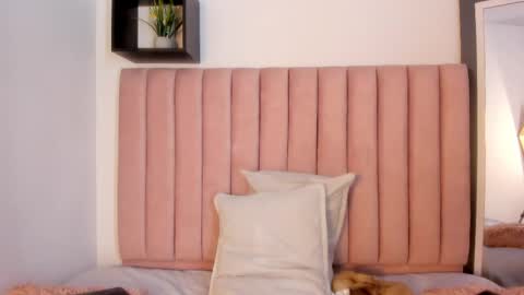 mariaa__fernanda online show from 14, 4, 2026