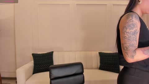 Snapshot of mariaherrera_ chatting on 12, 12, 2024 MARIA HERRERA online show from 12, 12, 2024