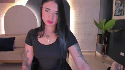Snapshot of mariaherrera_ chatting on 11, 3, 2025 MARIA HERRERA online show from 11, 3, 2025