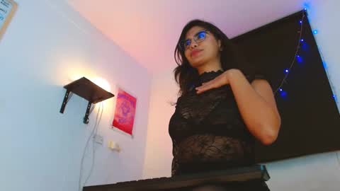 Snapshot of mariamcalad chatting on 11, 2, 2025 Mariam Calad online show from 11, 2, 2025
