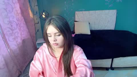 Snapshot of mariamcute_ chatting on 18, 2, 2025 M A R I A N A online show from 18, 2, 2025