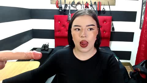 Marian online show from 1, 2, 2025