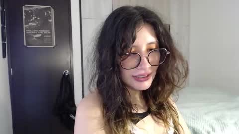 Mariana online show from 27, 10, 2025