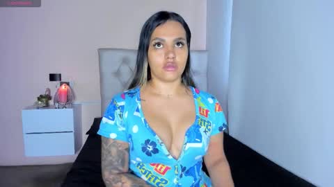 Snapshot of mariana___roexx chatting on 18, 10, 2025 Mariana roexx online show from 18, 10, 2025