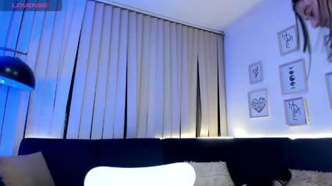mariana__thompson online show from 30, 4, 2026