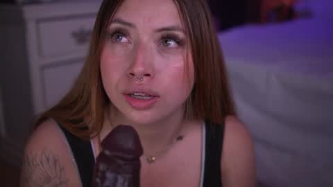 Snapshot of mariana_castro9 chatting on 29, 10, 2025 Mariana Castro online show from 29, 10, 2025