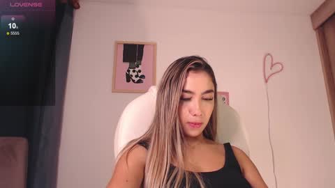 Mariana online show from 5, 3, 2025