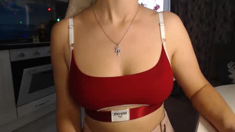 MarianaMur online show from 27, 2, 2025