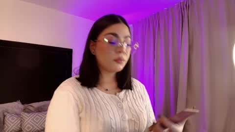    online show from 19, 5, 2026