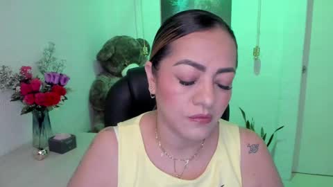 Mariana Lopez online show from 27, 2, 2025