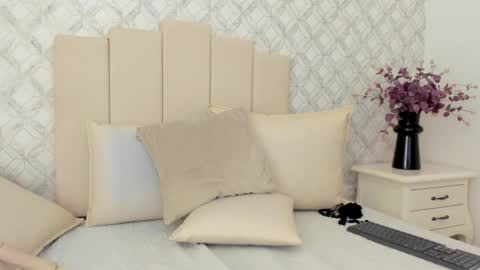 Snapshot of marianasanz chatting on 12, 2, 2025 Mariana online show from 12, 2, 2025