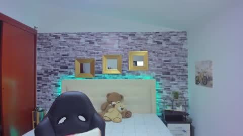 Mariana online show from 6, 12, 2024