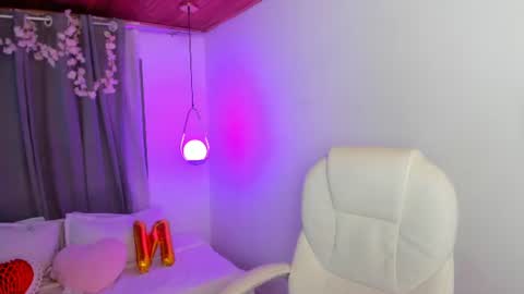 Snapshot of marianiitaa chatting on 4, 7, 2026 marianiitaa online show from 4, 7, 2026