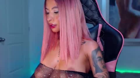 Snapshot of marianne__ chatting on 20, 12, 2024 M A R I A N E online show from 20, 12, 2024