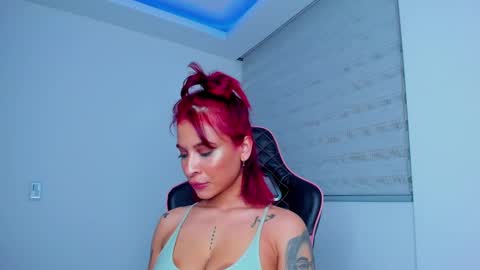Snapshot of marianne__ chatting on 17, 2, 2025 M A R I A N E online show from 17, 2, 2025