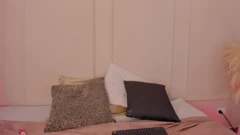 Maria Pettit online show from 29, 3, 2026