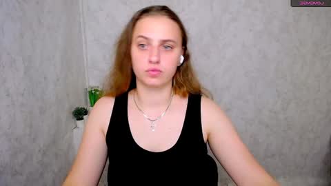 Snapshot of mariatess_ chatting on 12, 6, 2026 Mariia online show from 12, 6, 2026