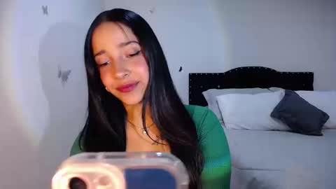 Nicolle online show from 24, 9, 2025