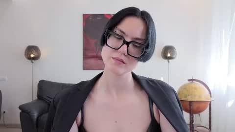 Marie Fitch online show from 25, 6, 2026